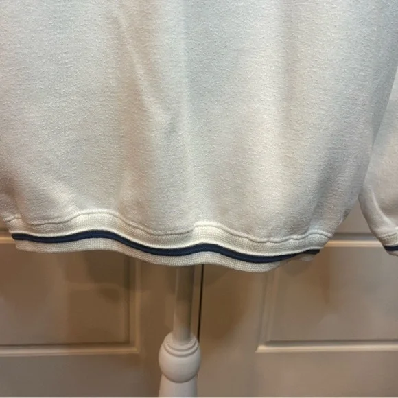 Vintage Winnie the Pooh 100 Acre Collection Sweatshirt Size Medium - Picture 4 of 9